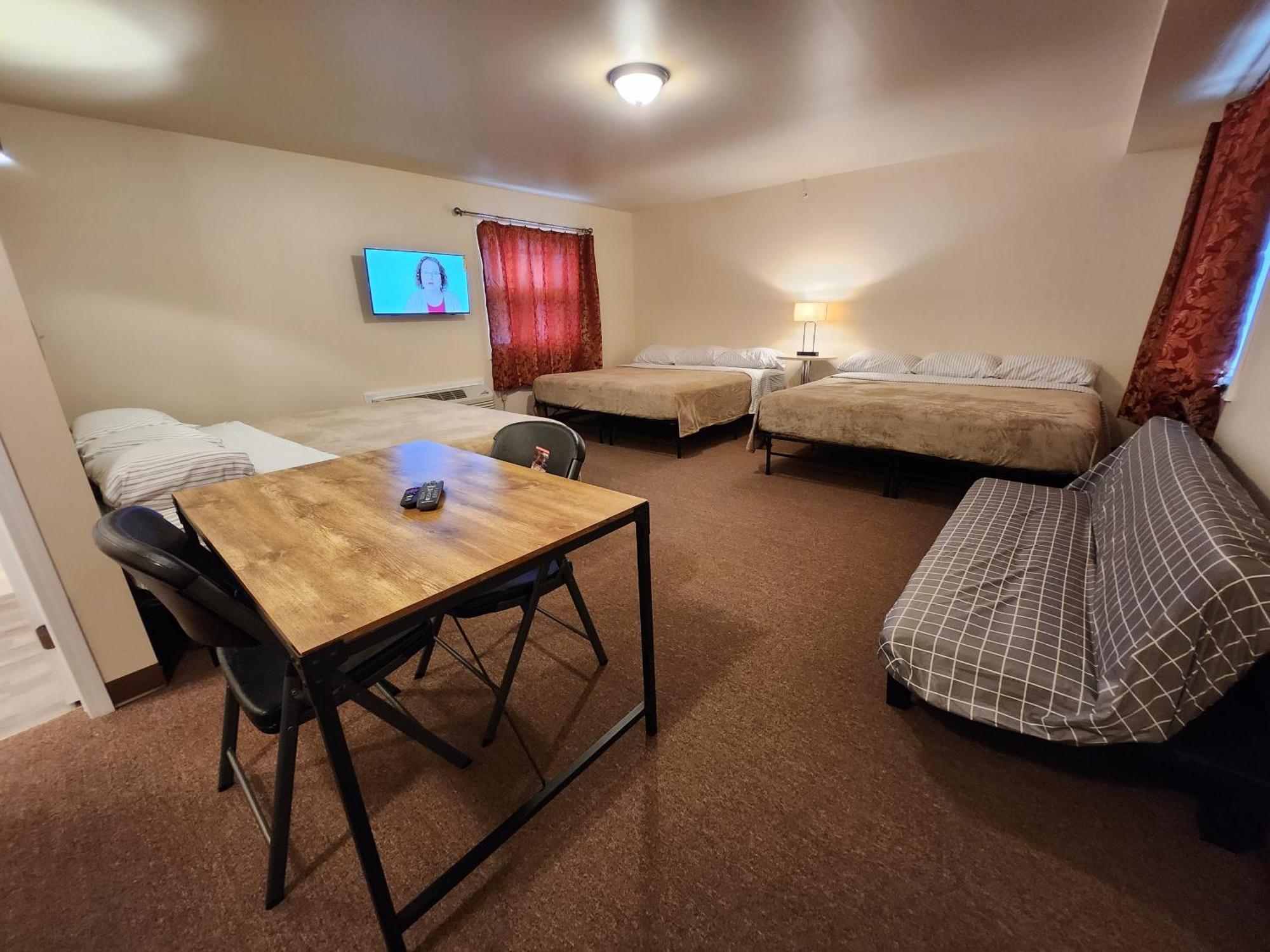 Stay Inn And Suites Niagara Falls Room photo